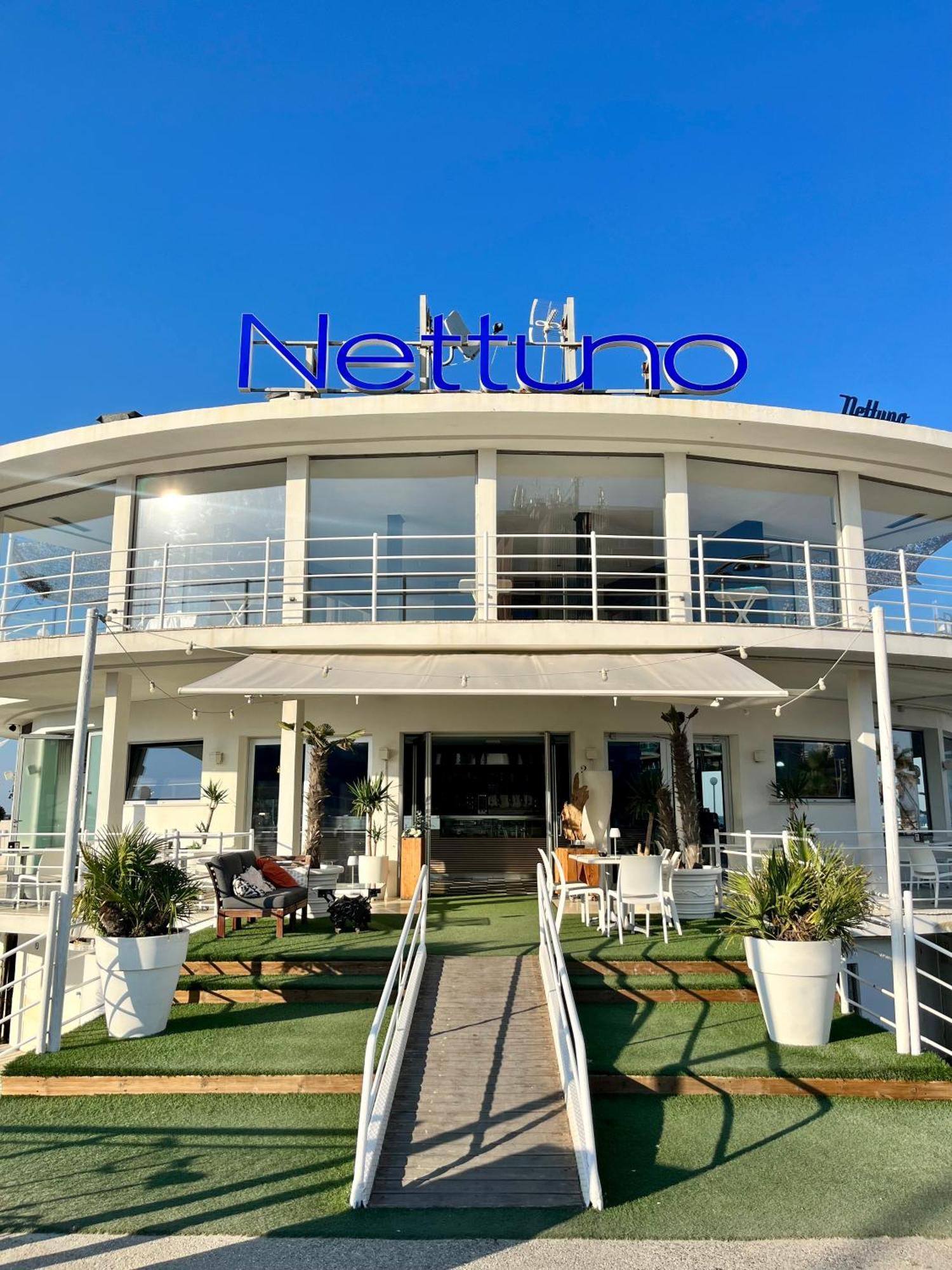 Hotel Columbia Frontemare Rimini Exterior foto