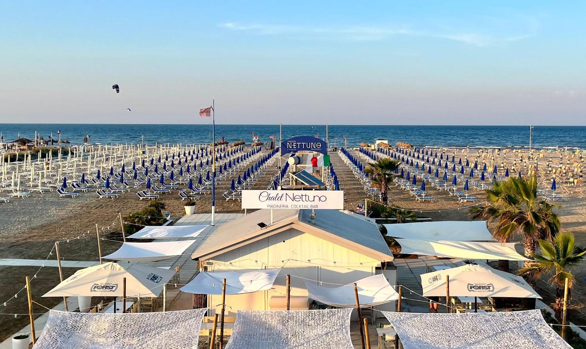 Hotel Columbia Frontemare Rimini Exterior foto